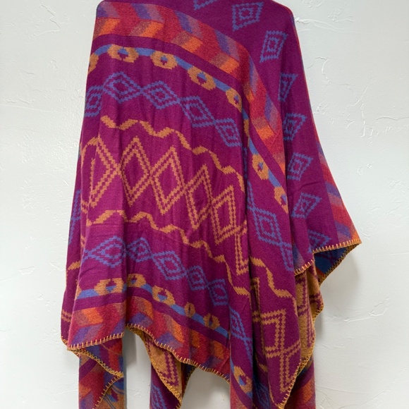 Eddie Bauer Reversible Wrap – Purple & Blue - Picture 4 of 8